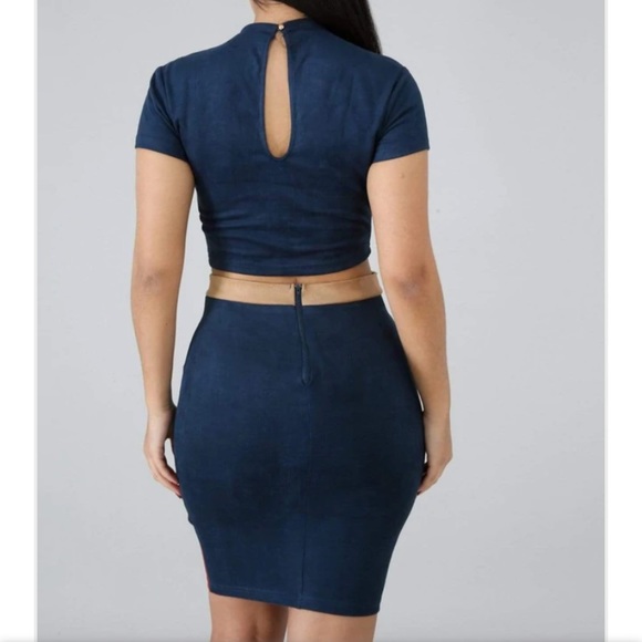 Color block red blue tan 2 piece set Mini skirt and short sleeve top w/ key hole - Picture 5 of 5